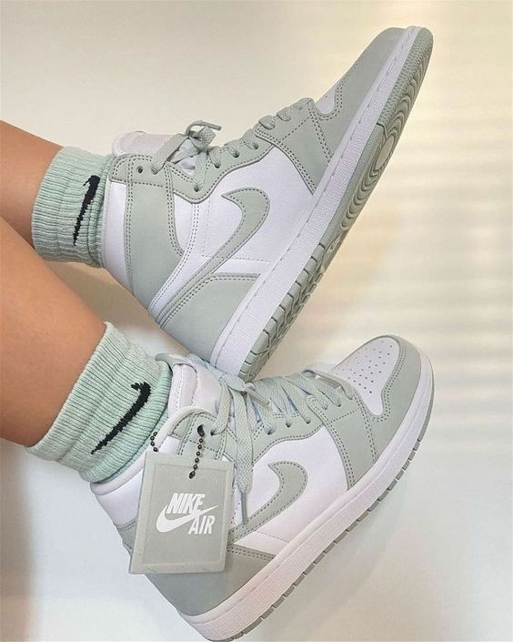 Dunk High