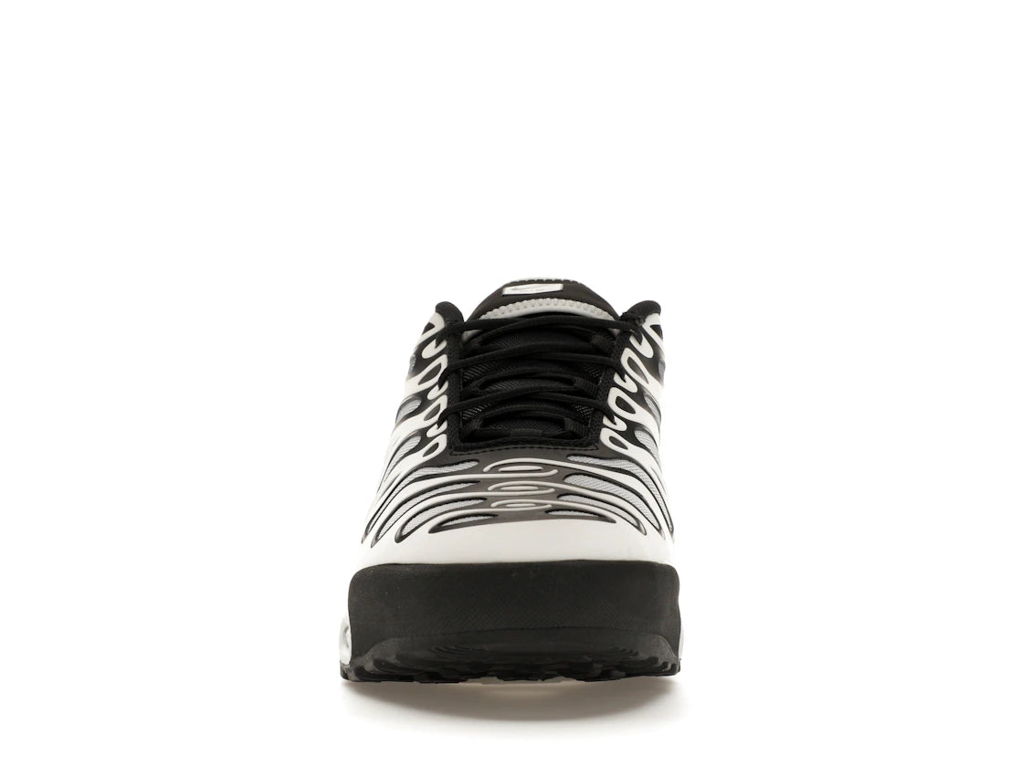 Nike Air Max Plus Drift White Black Metallic Silver